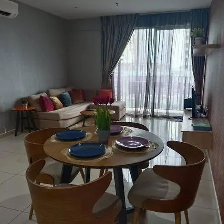 Comfortable Unique Stay Shah Alam Exterior photo